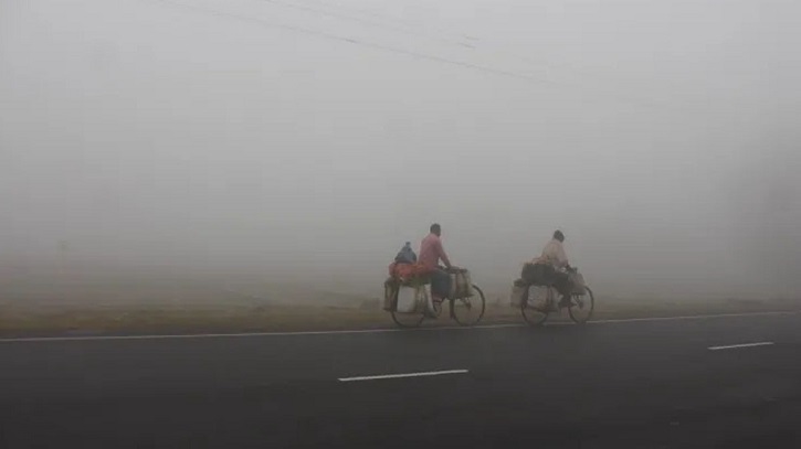 দিনাজপুরে তাপমাত্রা ৯-এর ঘরে, নেই সূর্যের দেখা