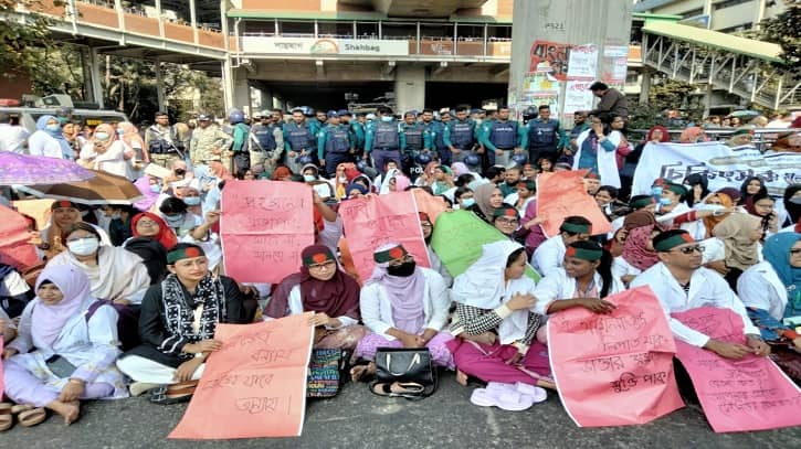 ট্রেইনি চিকিৎসকদের ভাতা বাড়িয়ে ৩৫ হাজার টাকা করার সিদ্ধান্ত