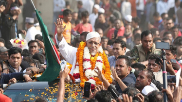 অস্ত্র মামলায় ১৭ বছরের সাজা থেকে খালাস পেলেন বাবর