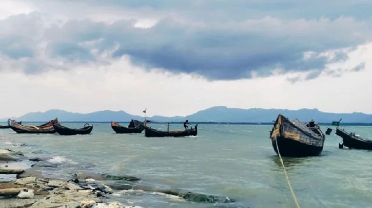 ১৯ বাংলাদেশি জেলেকে ধরে নিয়ে গেছে আরাকান আর্মি